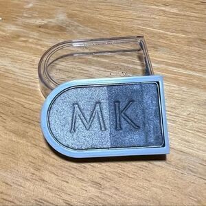 BRAND NEW Mary Kay Signature Eye Color Duet Onyx‎